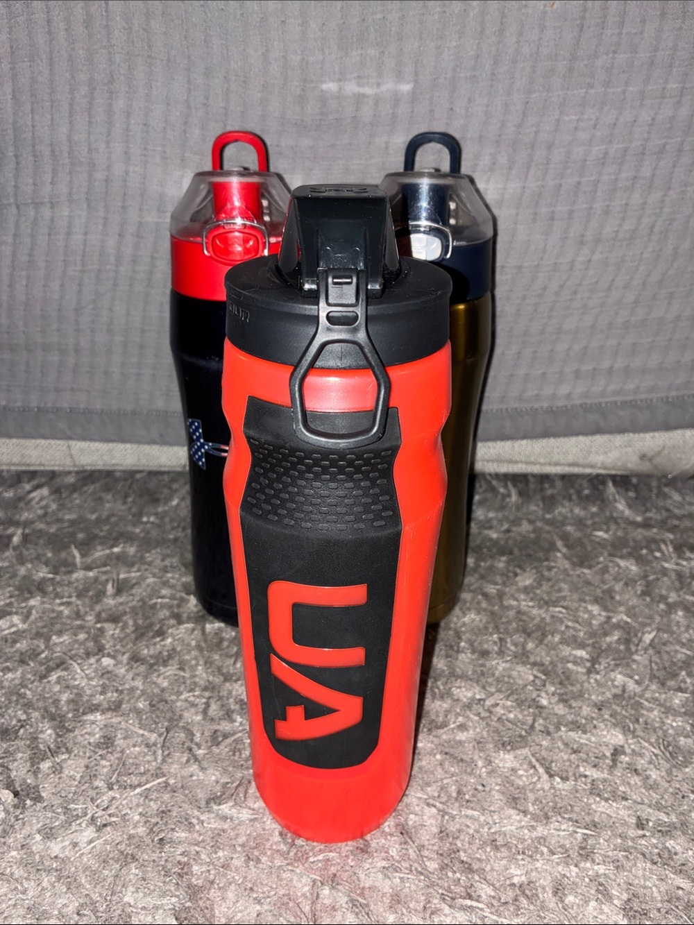 Lot 3 under armour water bottle metal plastic squeeze flip top 18oz 32oz sports